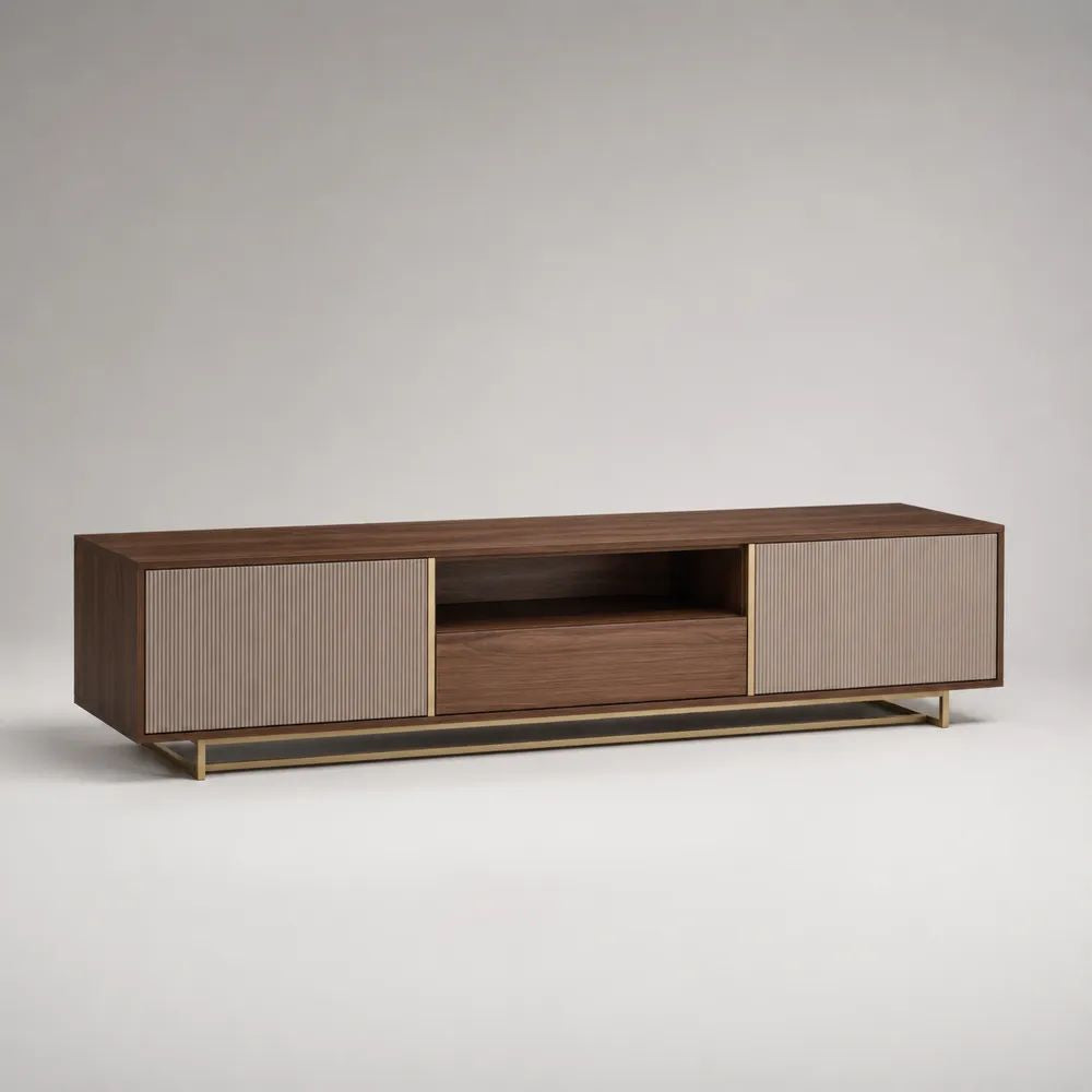 Mobile TV rettangolare in legno con 2 ante scanalate, cassetto, vano aperto e base in acciaio, Marrone noce/Beige/Ottone, 180 x 40 x 55 cm