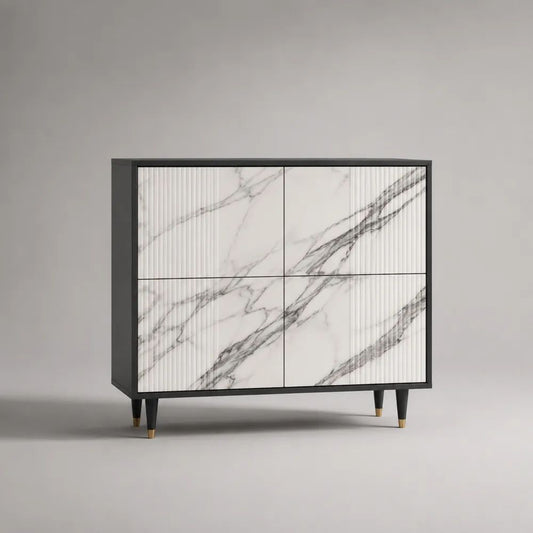 Credenza alta rettangolare a 4 ante in legno e metallo, bianco effetto marmo, nero e oro, 120 x 40 x 100 cm